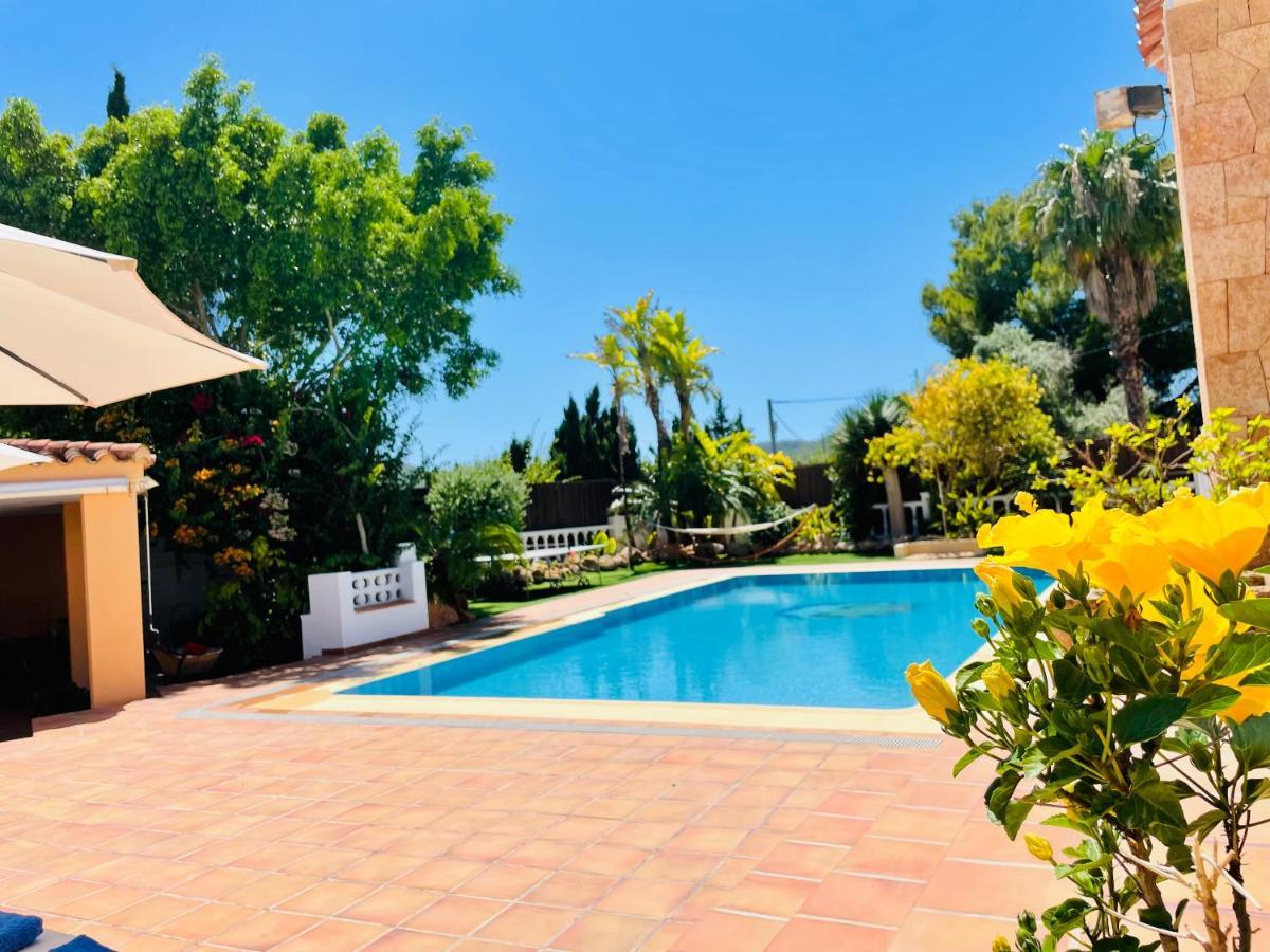 Villa Con Piscina Gigante Sant Francesc de s'Estany Екстериор снимка